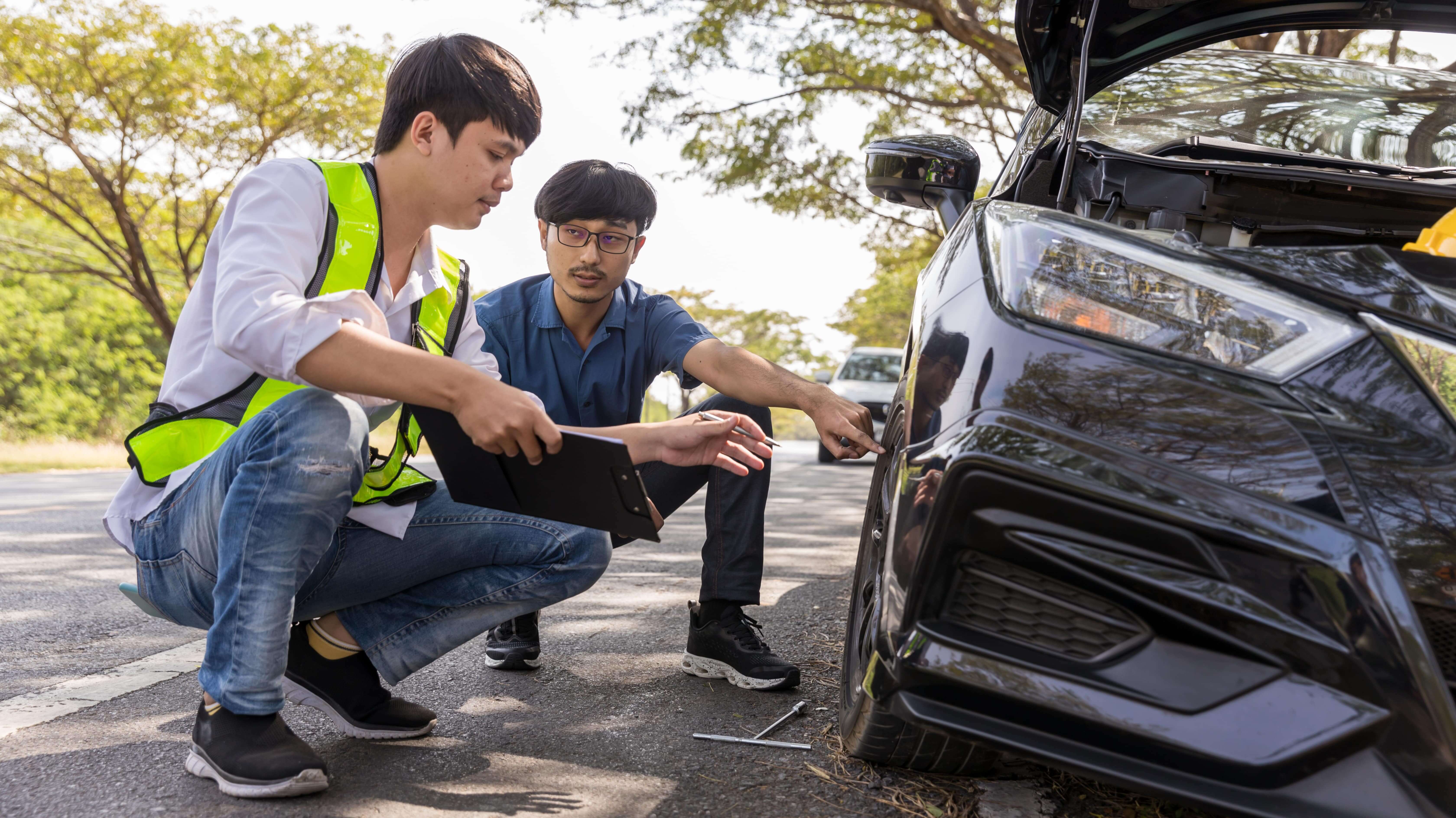Featured image for “Emergency Roadside Assistance for Cars: How to Get Help Fast”